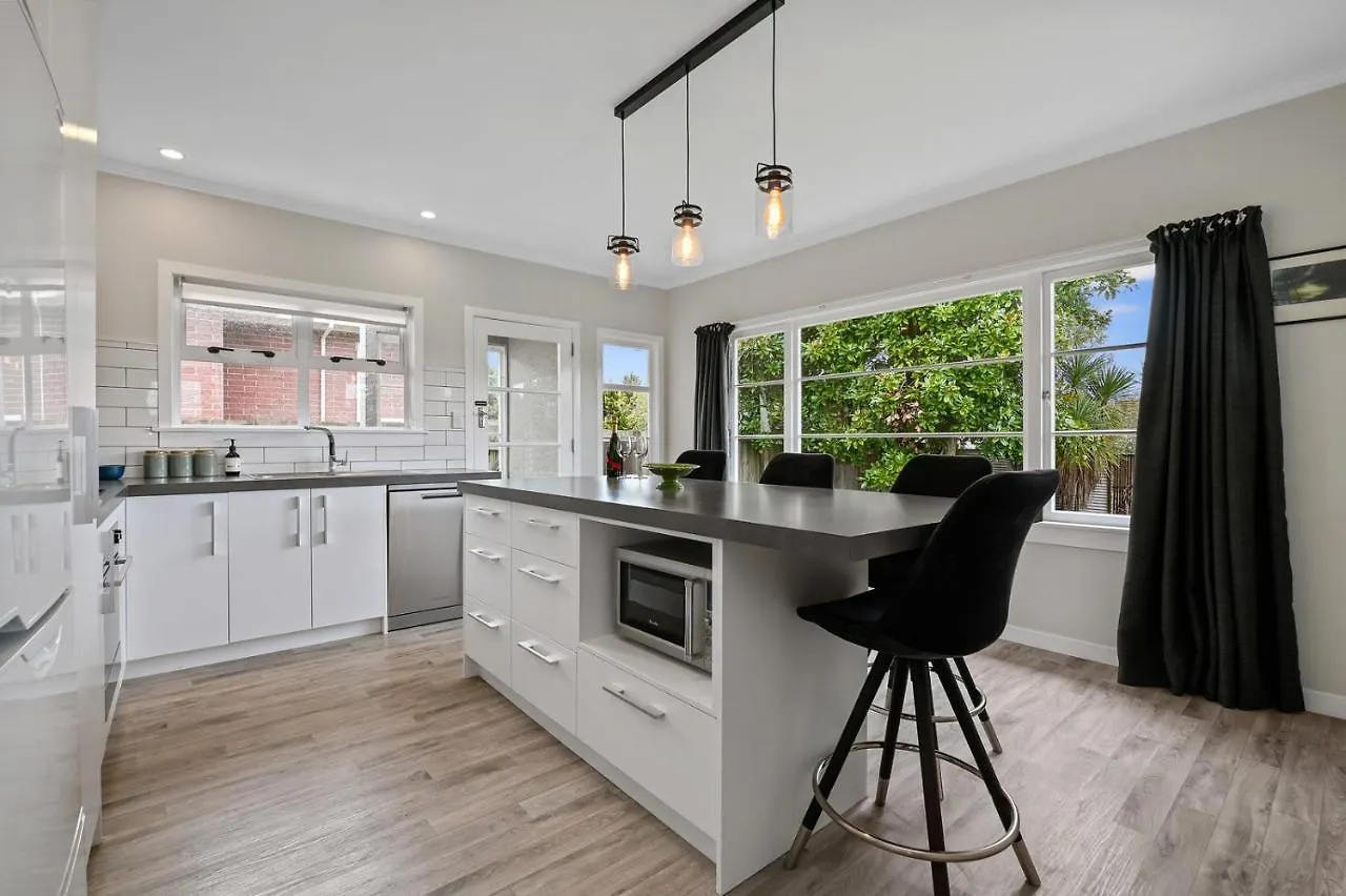 Figtree Bungalow - Rotorua Holiday Home 0*,